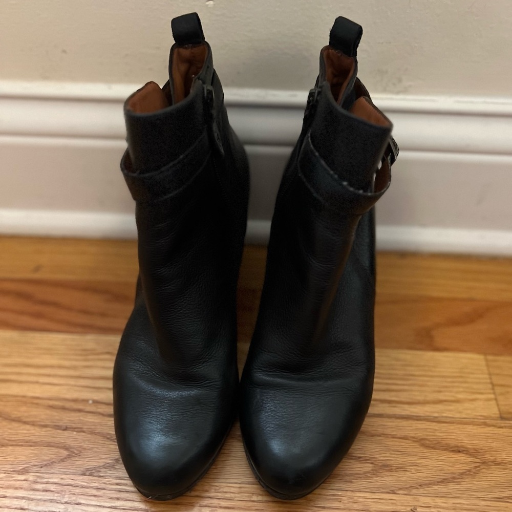 Kenneth Cole Gentle Souls wedge boots